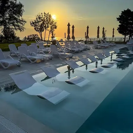 Appartement Allure Panoramicsea View,pool & Spa,free Parking,varna